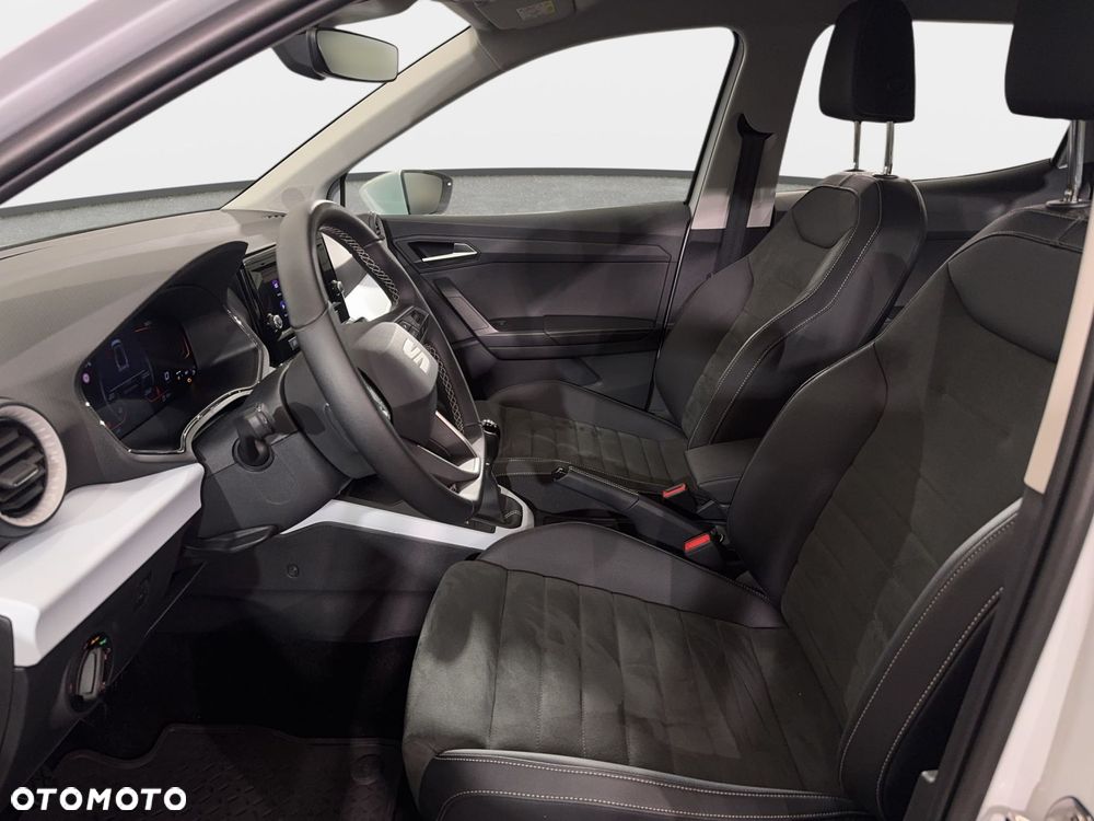 Seat Arona - 13
