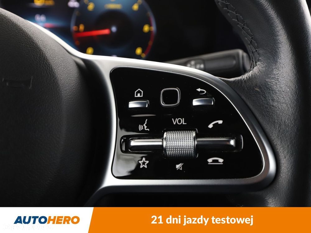 Mercedes-Benz GLB 200 d Progressive 8G-DCT - 29