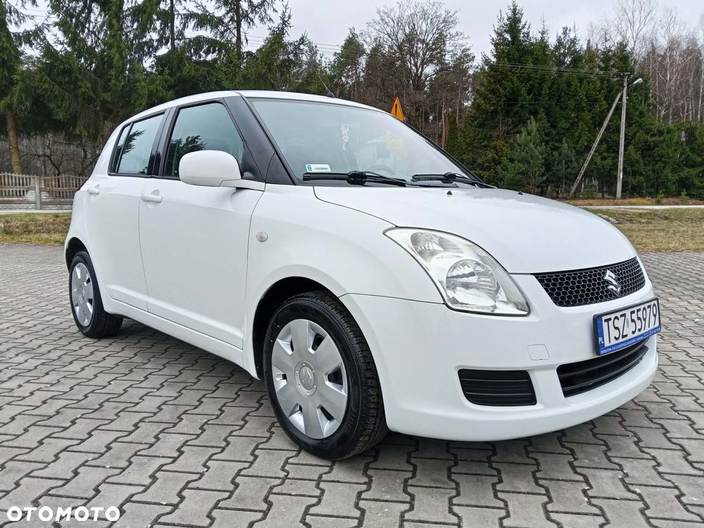 Suzuki Swift 1.3 Black and White - 19