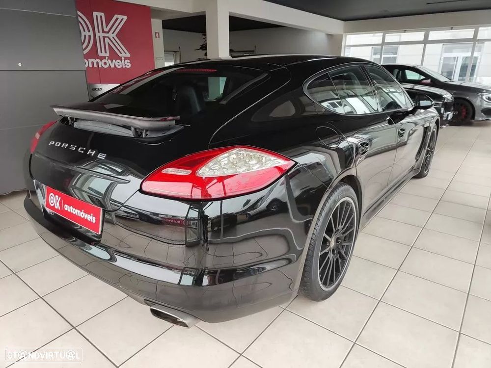 Porsche Panamera Platinum Edition - 3