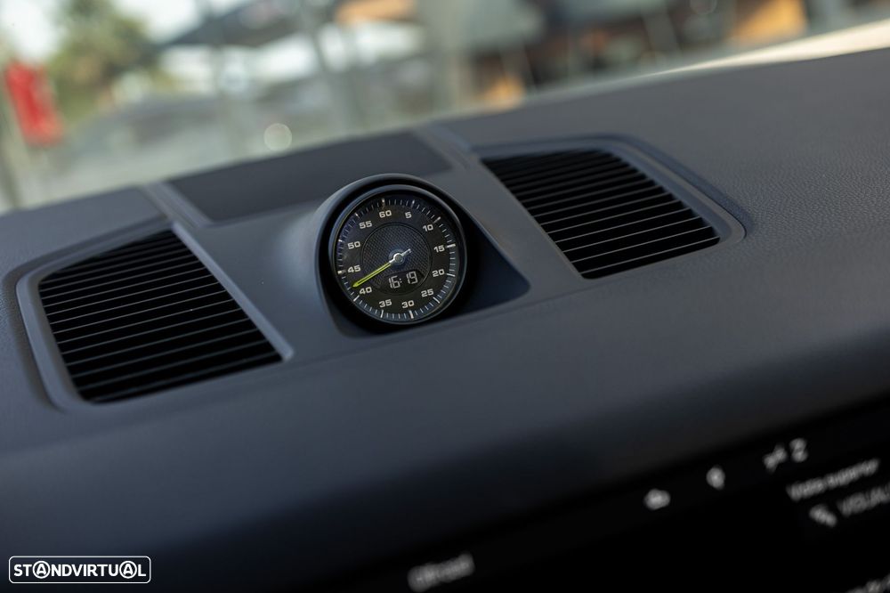 Porsche Cayenne Coupé E-Hybrid - 23