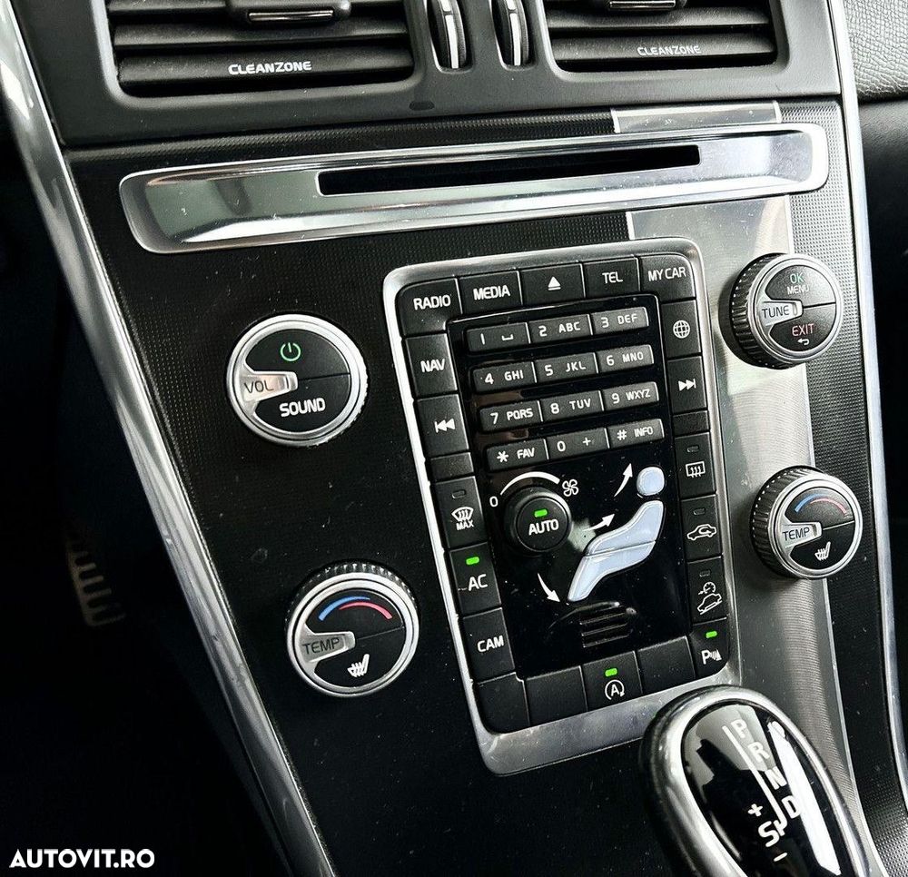 Volvo XC 60 - 36