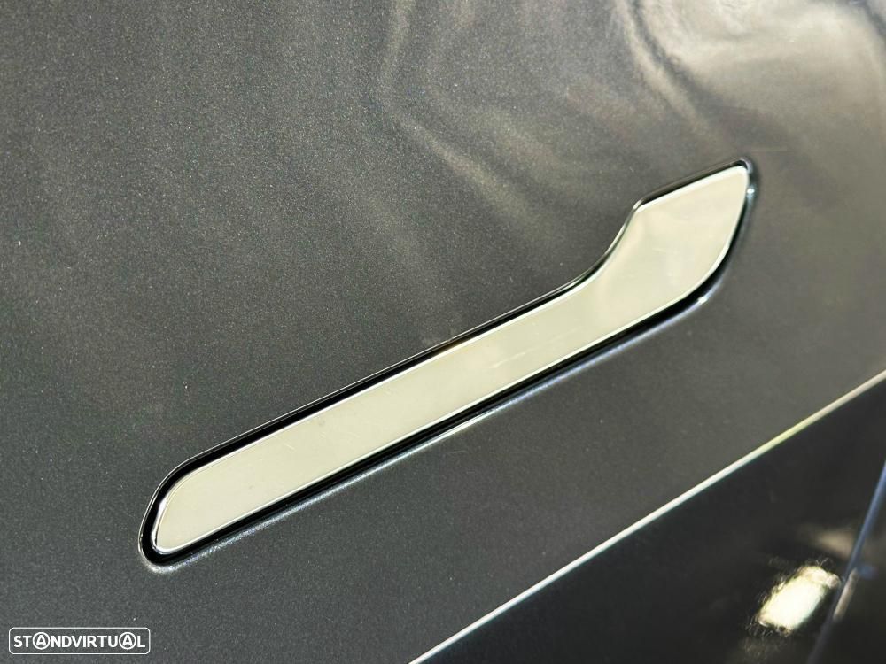 Tesla Model 3 Long-Range Dual Motor AWD - 18