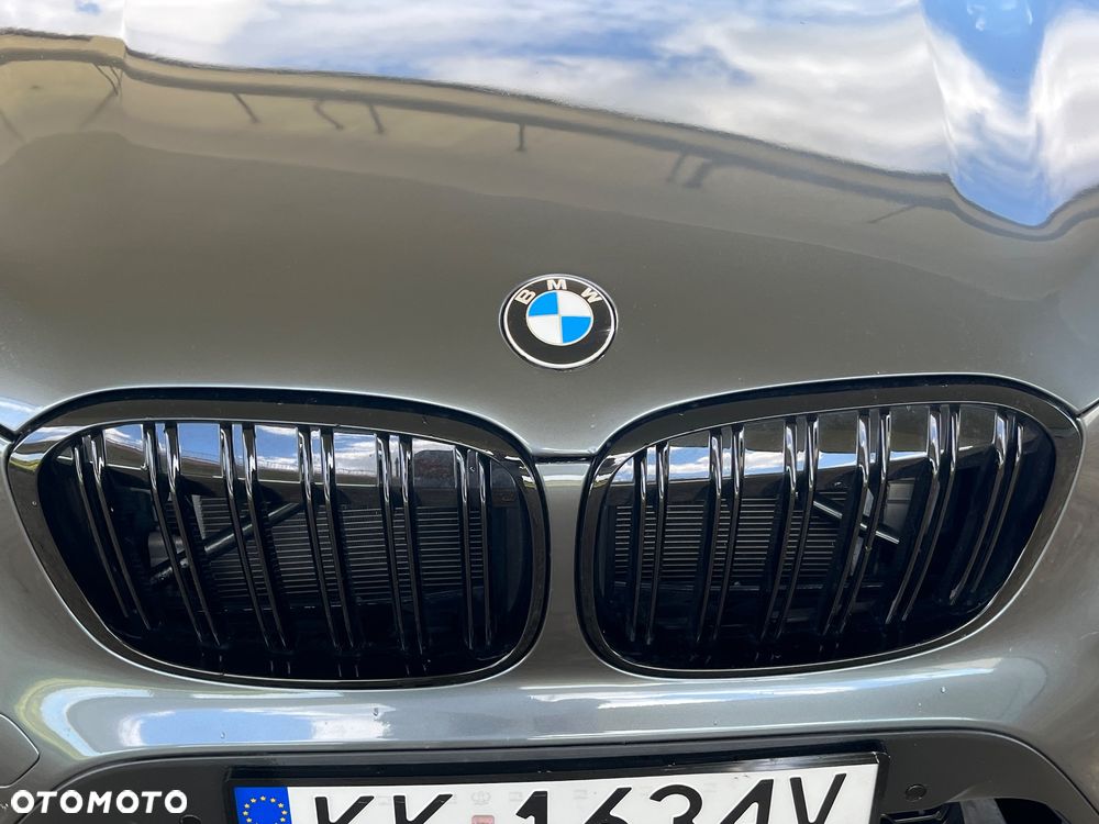 BMW X1 xDrive25i Sport Line - 9