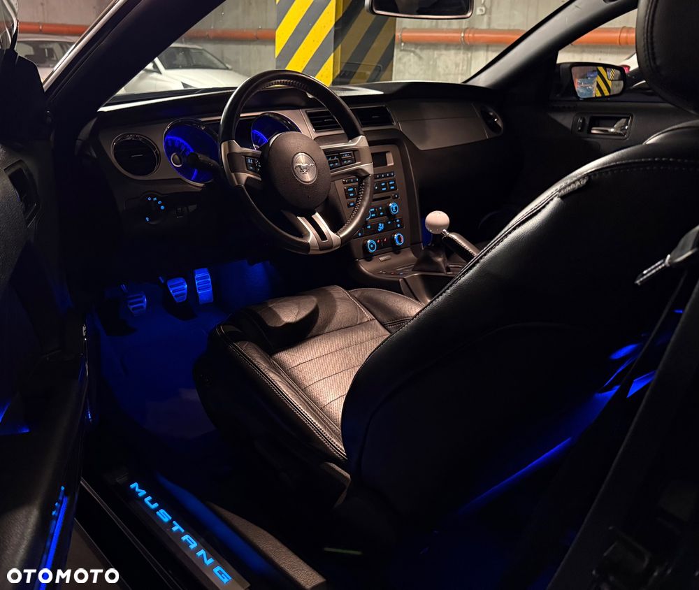 Ford Mustang 5.0 V8 GT - 36