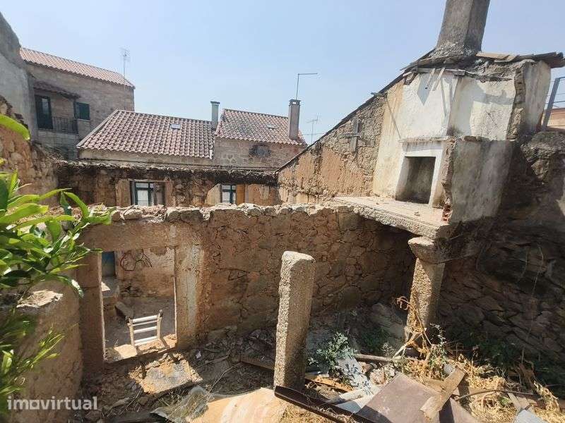 Moradia T4  em  Ruína - Pedrógão/Penamacor - Grande imagem: 3/12