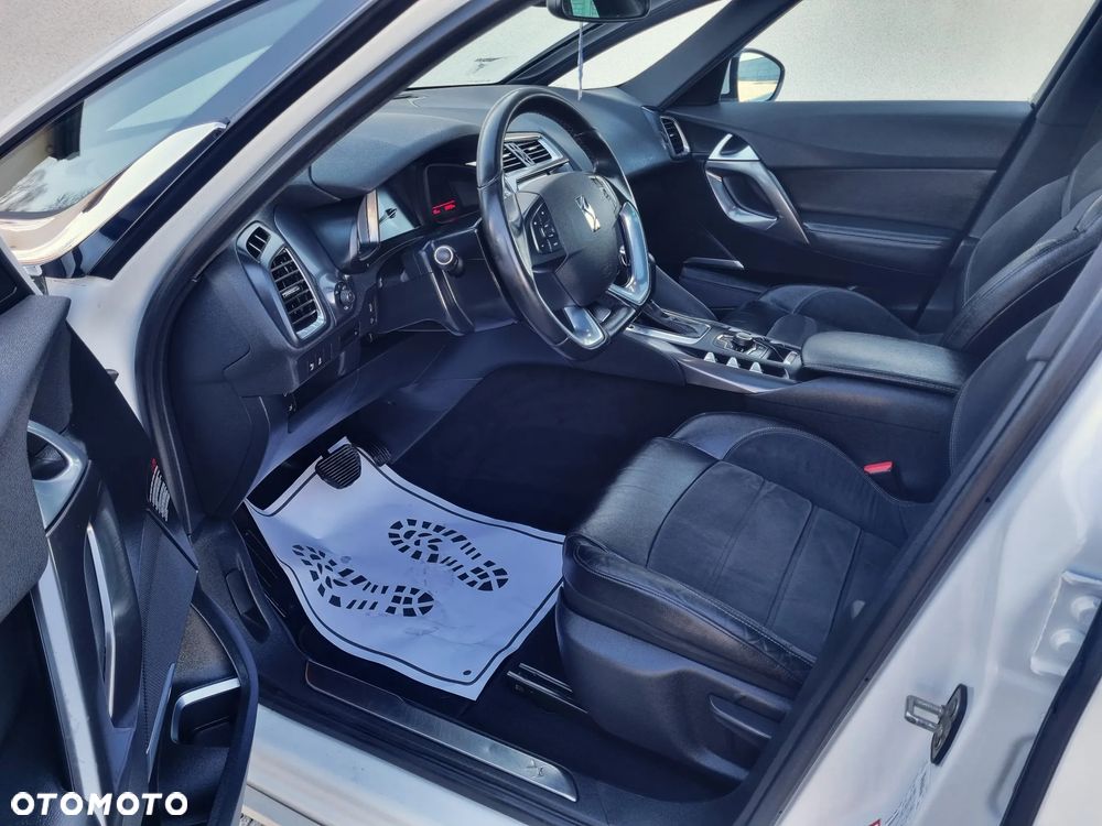 DS Automobiles DS 5 - 9