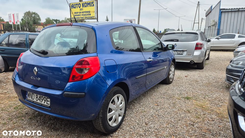 Renault Clio 1.2 16V Authentique Expression - 5