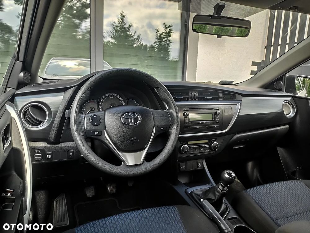 Toyota Auris 1.33 VVT-i Comfort - 16