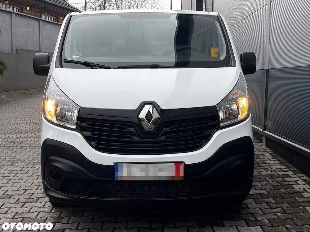 Renault Trafic - 2