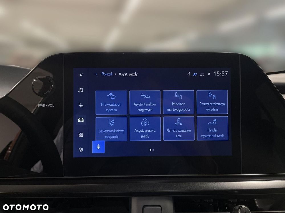 Lexus UX 300h Business - 22