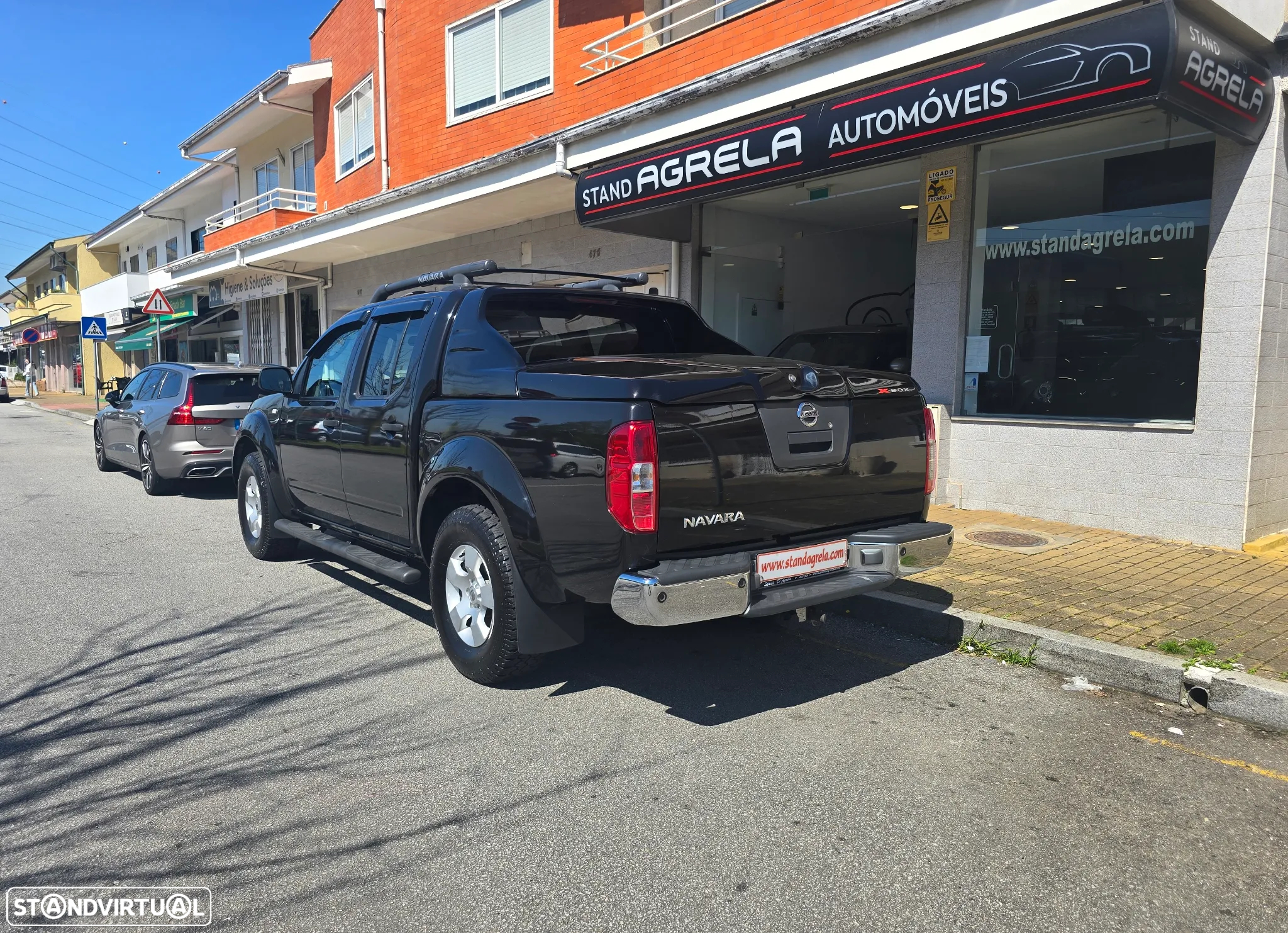 Nissan Navara 2.5 dCi CD LE Premium AT - 6