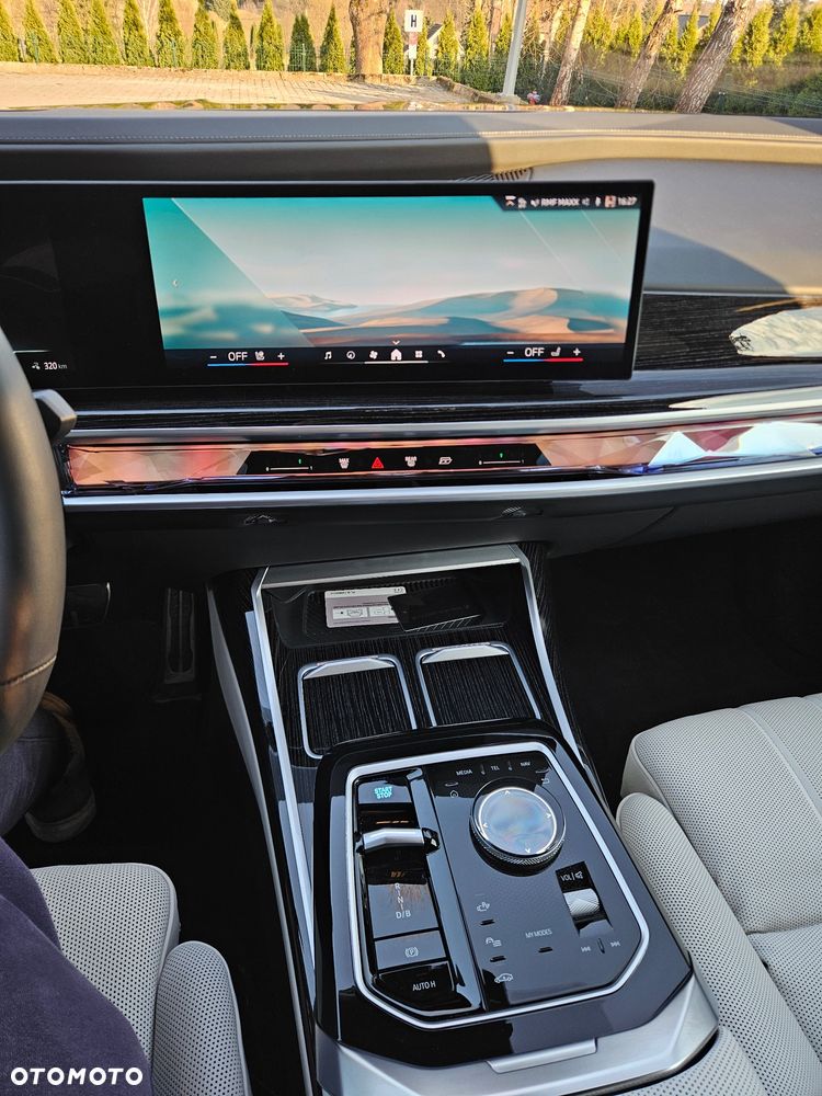BMW i7 105.7kWh xDrive60 M Sport - 27