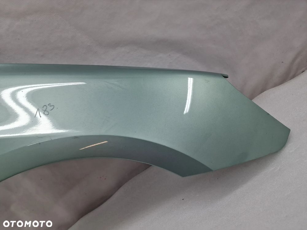 PEUGEOT 307 02- PRAWY BŁOTNIK PRZEDNI PRZÓD , ŁADNY , KOLOR JASNO-ZIELONY , NR AUKCJI BŁ183 - 4