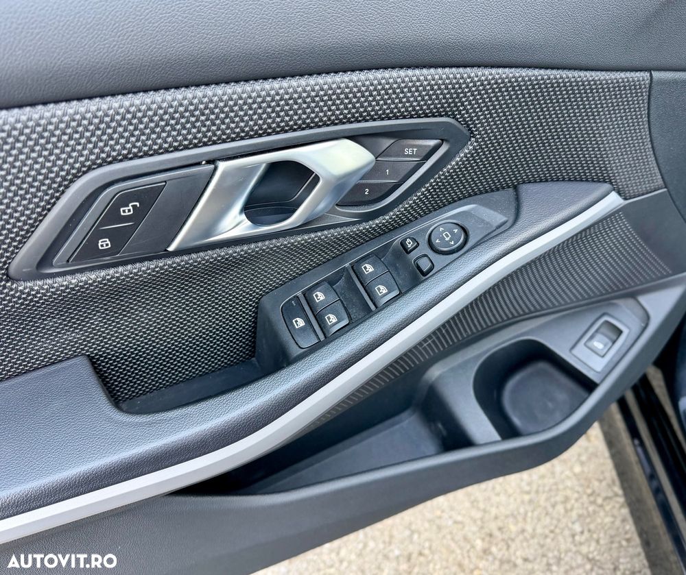 BMW Seria 3 320d Touring Aut. Sport Line - 17