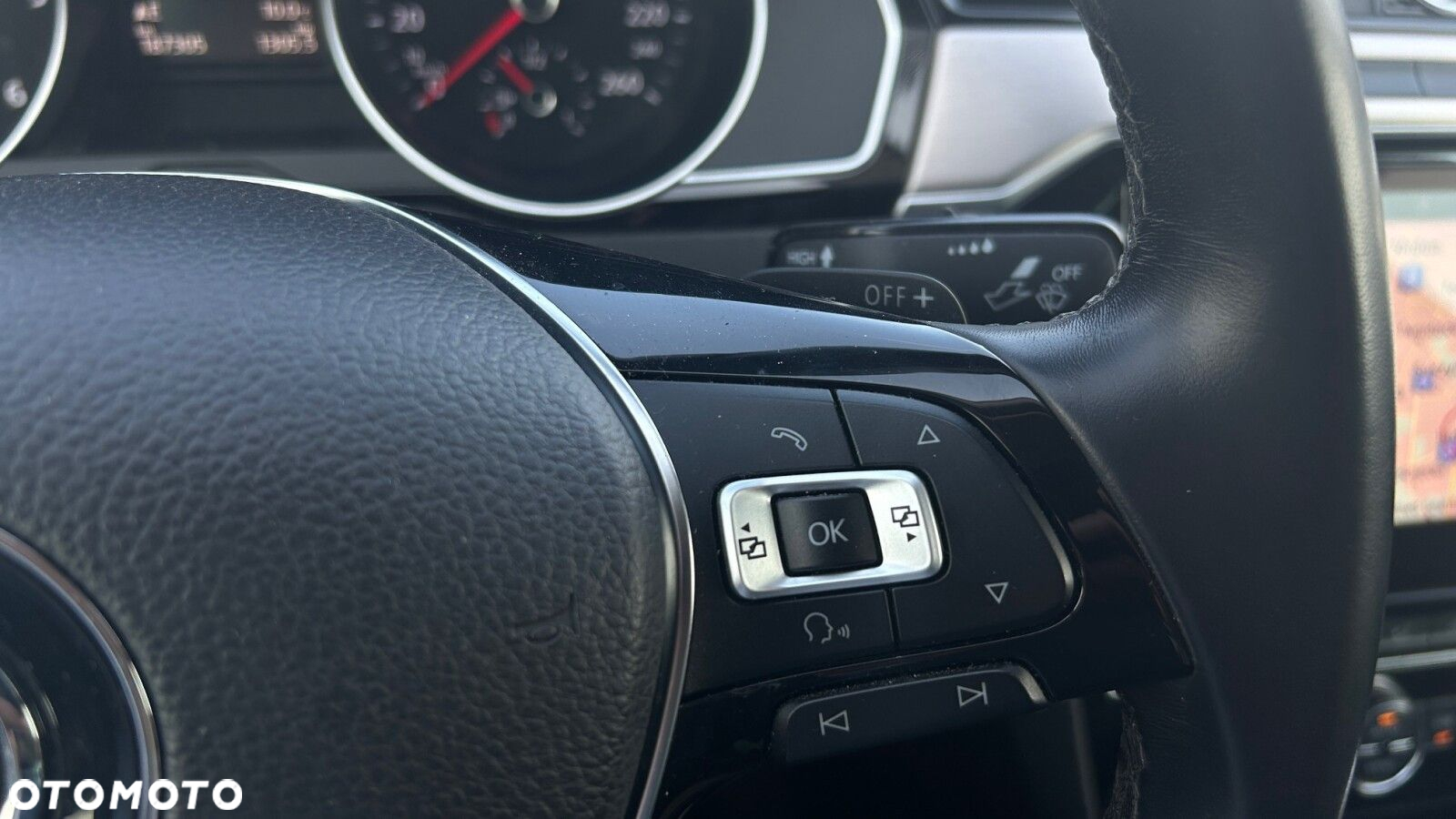 Volkswagen Passat 2.0 TDI BMT Highline DSG7 - 18