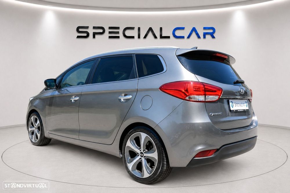 Kia Carens 1.7 CRDi ISG EX - 39