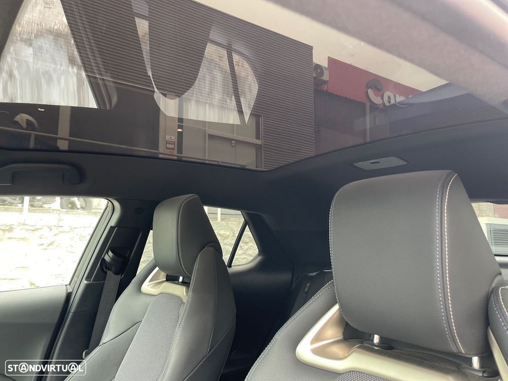 Toyota C-HR 2.0 HDF Plug-in Lounge - 28