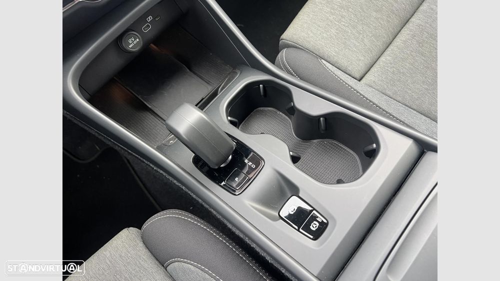 Volvo XC 40 2.0 B3 Core - 18