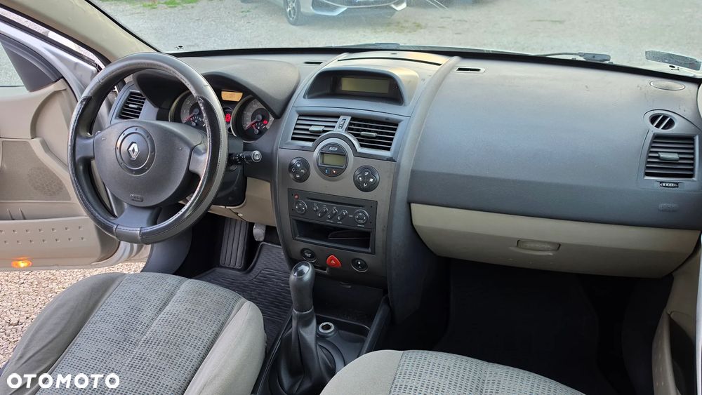 Renault Megane 1.6 16V Confort Expression - 30