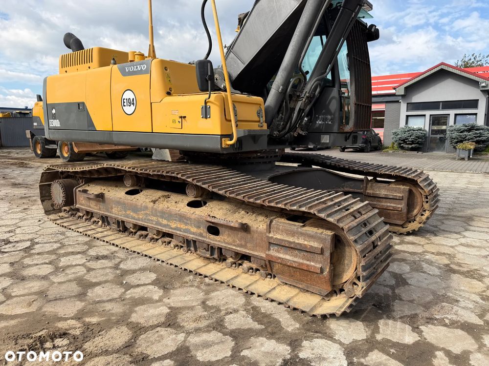 Volvo EC300 DL - 10