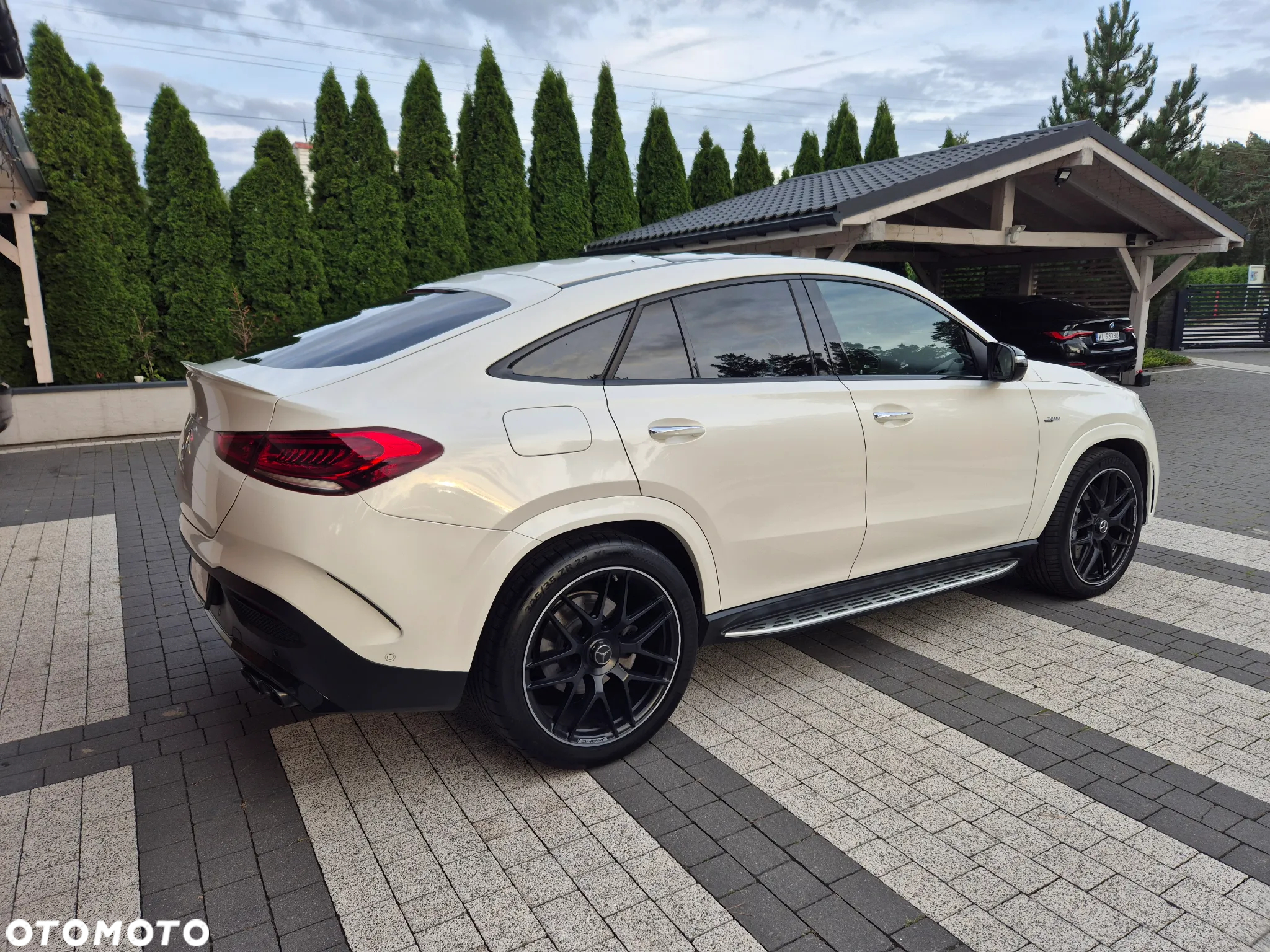 Mercedes-Benz GLE AMG Coupe 53 4-Matic Premium Plus - 12
