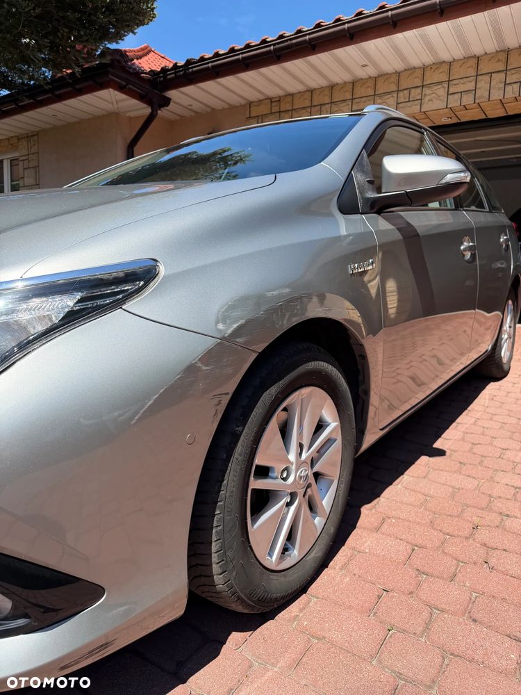 Toyota Auris - 13