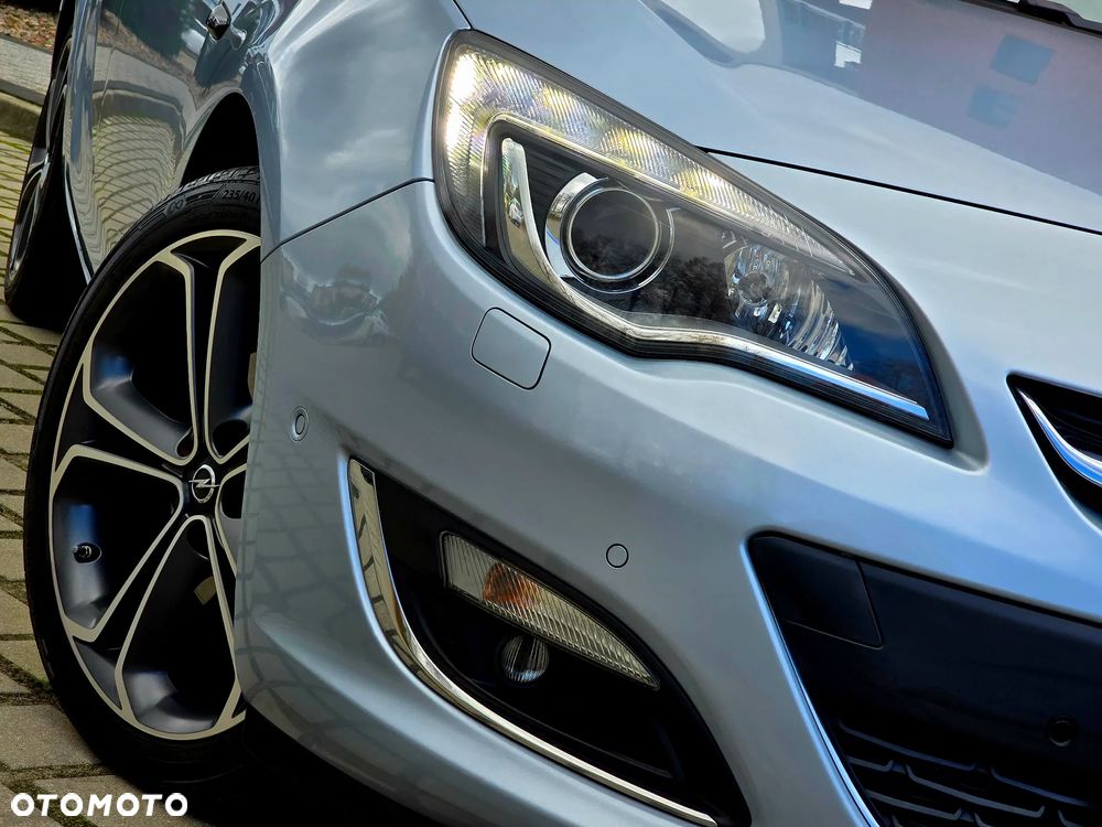 Opel Astra 2.0 CDTI Exklusiv - 2