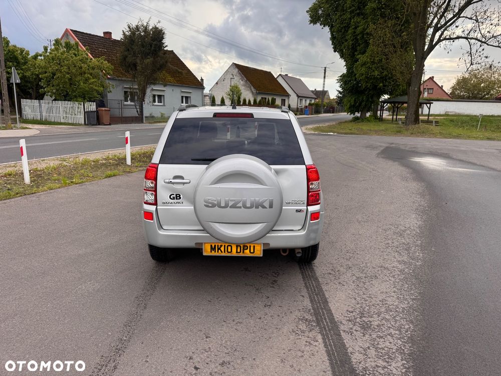 Suzuki Grand Vitara 1.9 DDiS Comfort + DPF Family - 9