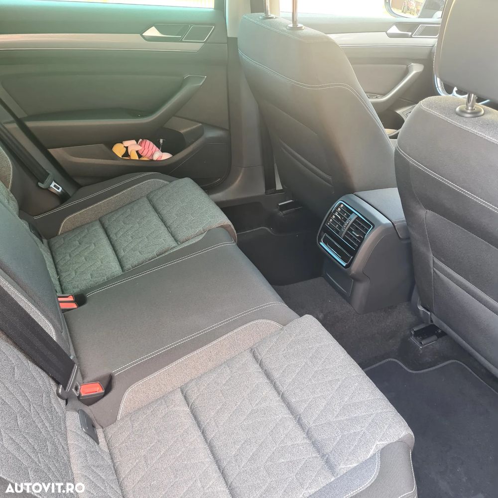 Volkswagen Passat 2.0 TDI SCR Trendline - 8