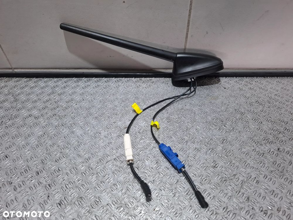 Antena dachowa Peugeot Expert 2019 rok - 1