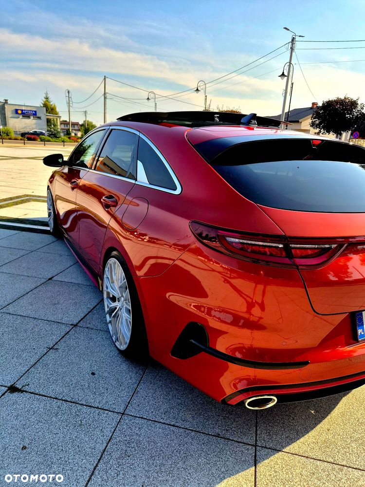 Kia ProCeed 1.6 T-GDI DCT7 OPF GT - 24