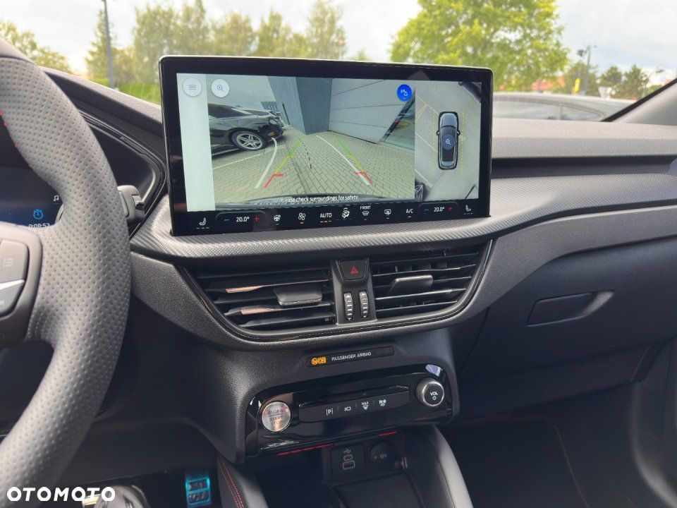 Ford Kuga - 24