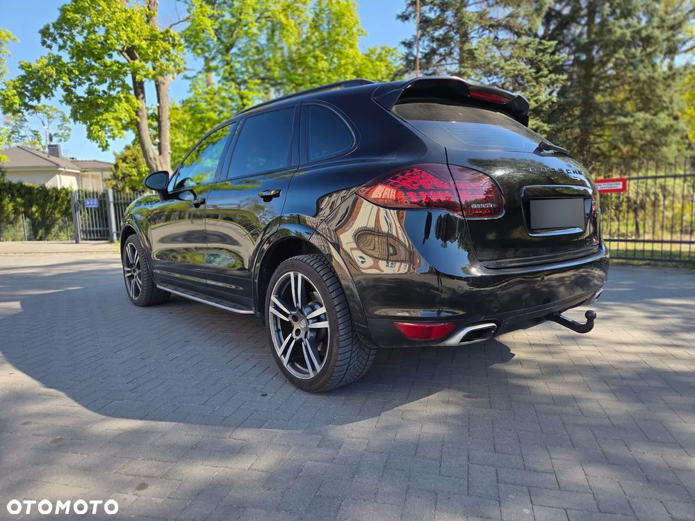 Porsche Cayenne Tiptronic S - 9