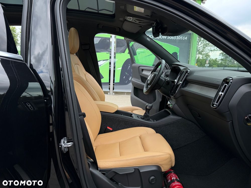 Volvo XC 40 T3 Inscription - 33