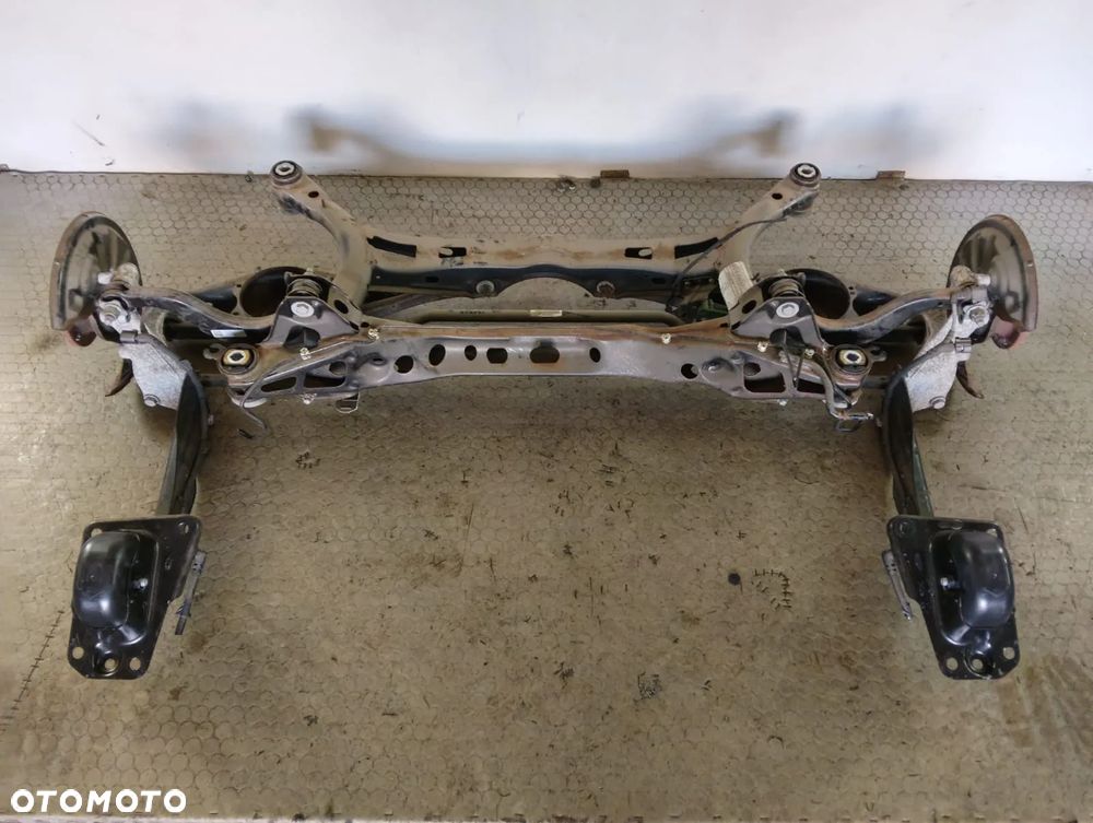 3Q0505235AC sanki belka tyl os Audi Q3 83A VW Passat B8 czesci - 1