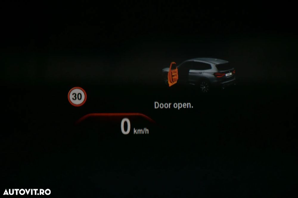 BMW X3 xDrive20d AT Luxury Line - 33