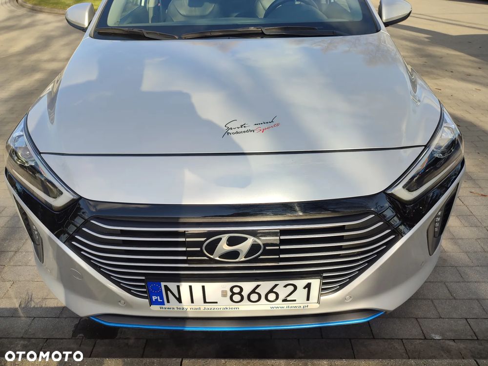 Hyundai IONIQ Hybrid Platinum - 4