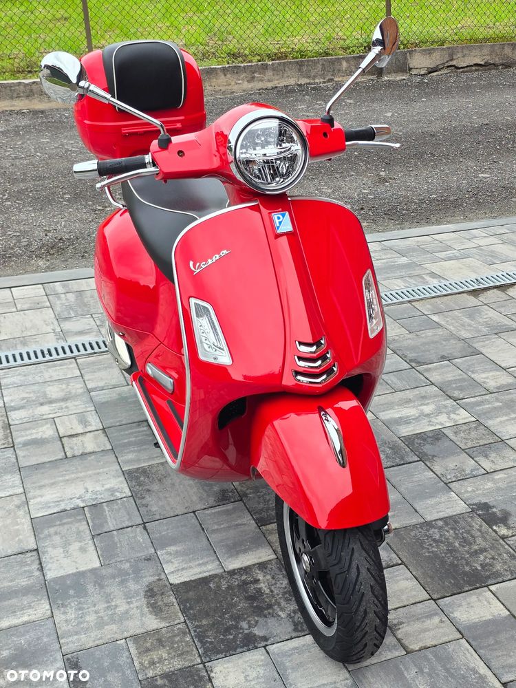 Piaggio Vespa - 2