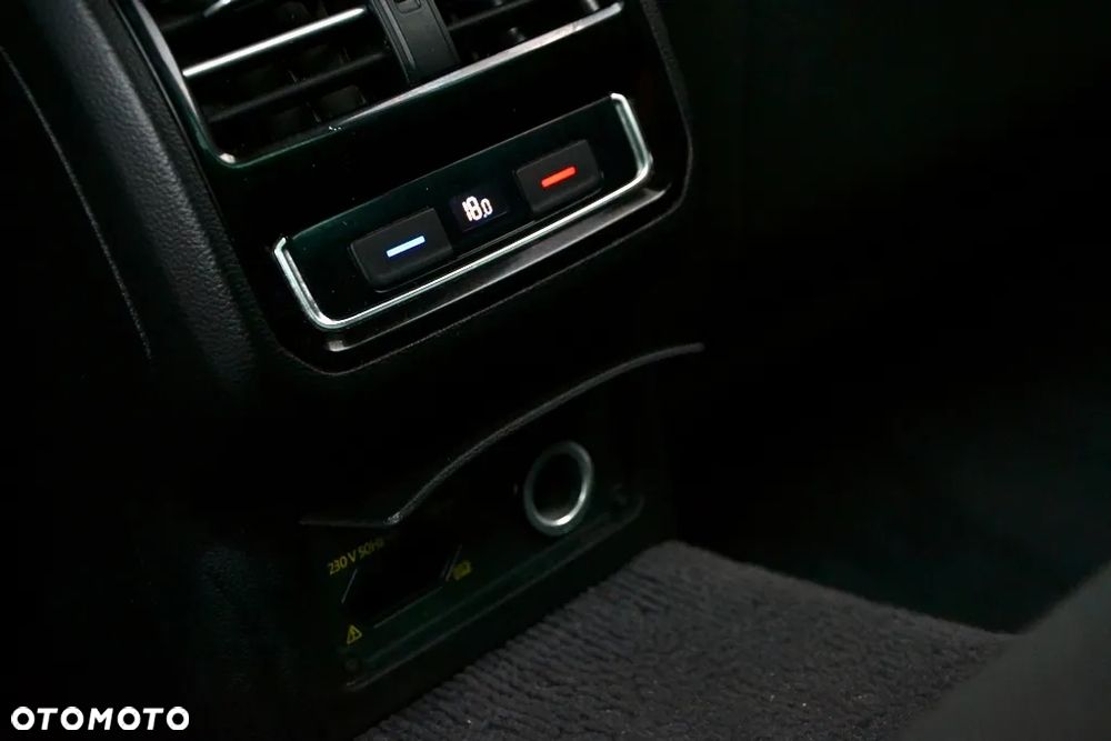 Volkswagen Passat Variant 1.8 TSI BMT Comfortline DSG - 27