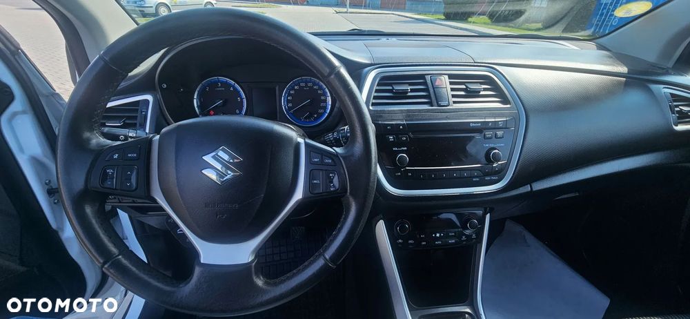 Suzuki SX4 S-Cross - 30