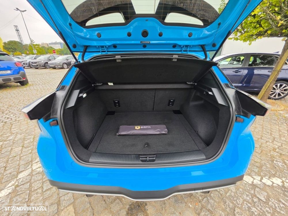 MG MG4 64 kWh Luxury - 11