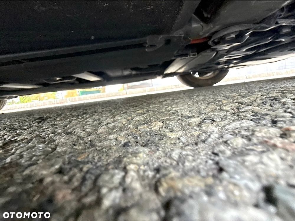 Toyota Prius 1.8 Hybrid Executive - 21