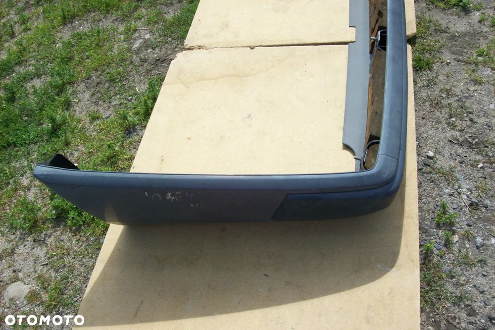 ZDERZAK TYLNY MERCEDES W124 SEDAN - 6