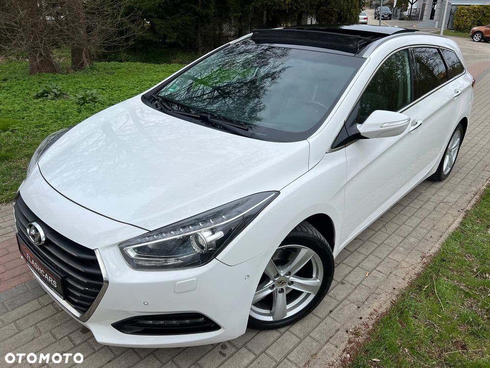 Hyundai i40 Kombi 1.7 CRDi DCT Premium - 36