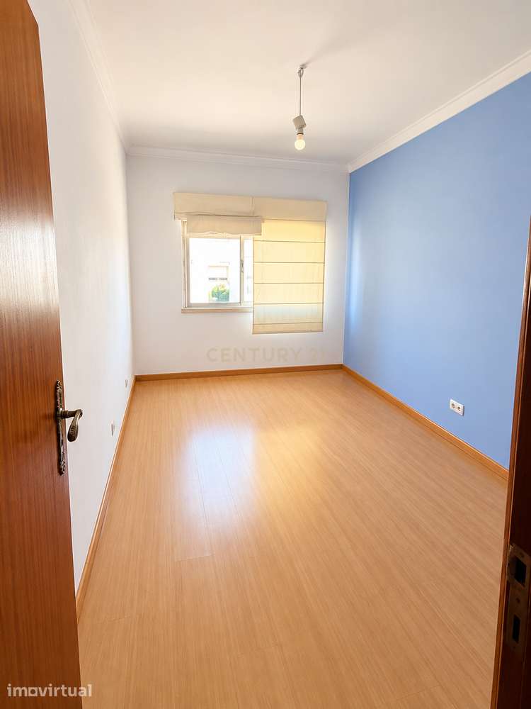 Apartamento T3 na Cruz de Pau - Grande imagem: 2/19