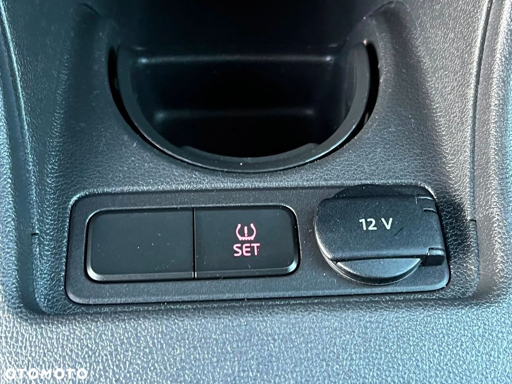 Volkswagen up! high - 31