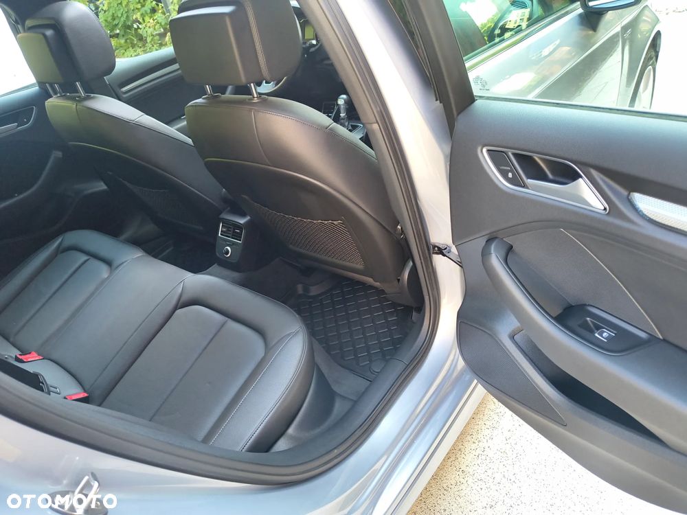 Audi A3 Sportback 1.4 TFSI e-tron design - 11