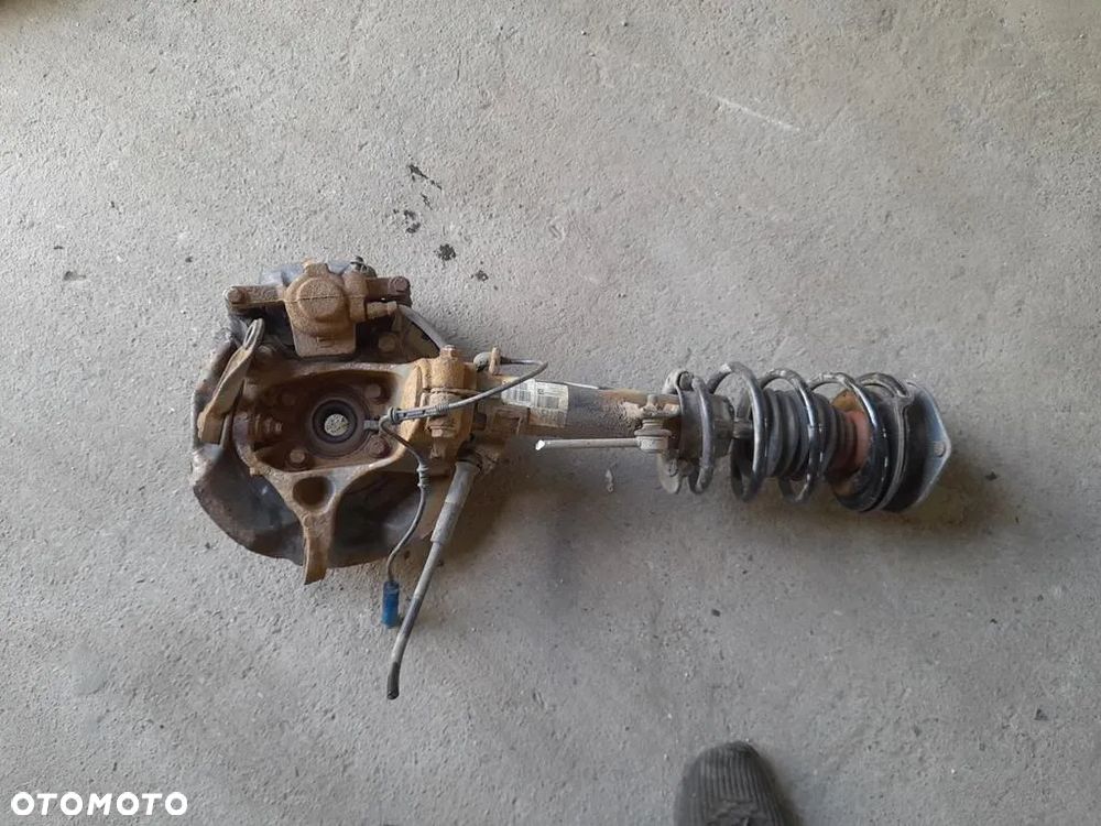 Zwrotnica McPherson prawa Mini R56 R55 1.6i - 3