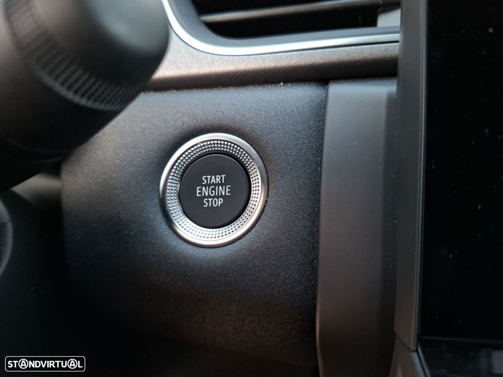 Renault Captur 1.0 TCe Techno Bi-Fuel - 19